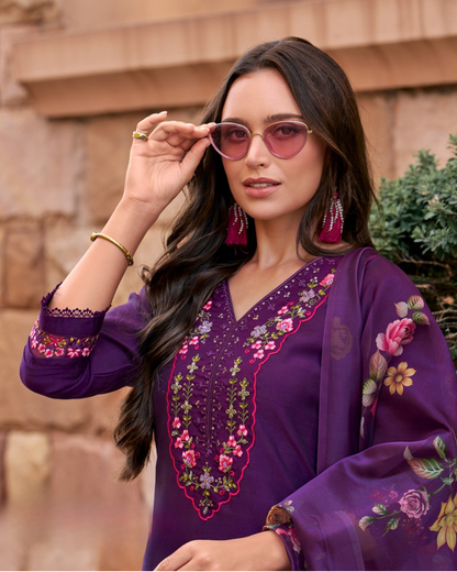 Handwork And Embroidery On Viscouse Silk Fabrics