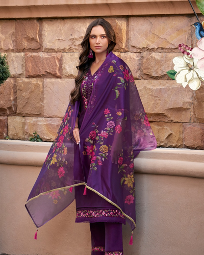 Handwork And Embroidery On Viscouse Silk Fabrics