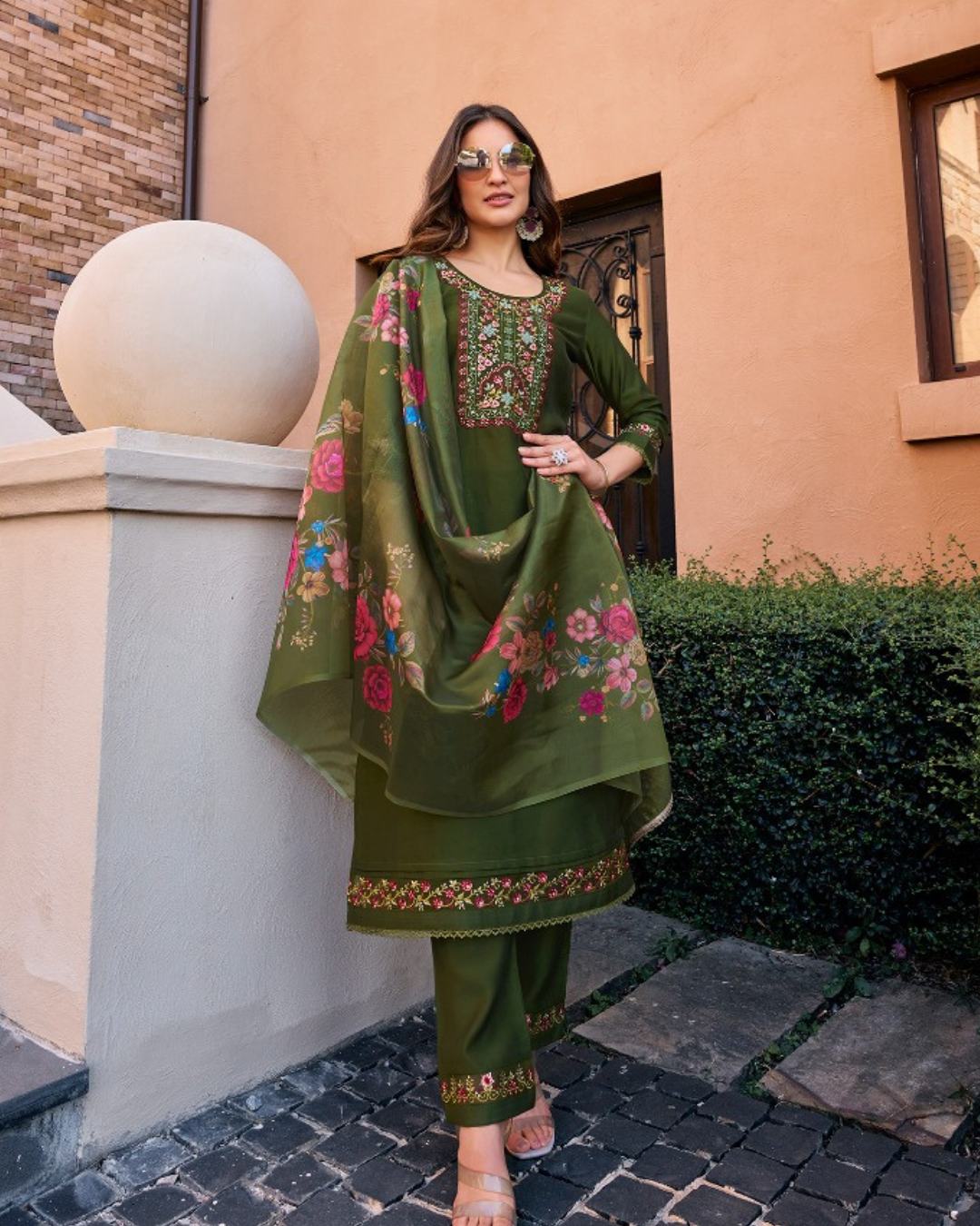 Handwork And Embroidery On Viscouse Silk Fabrics