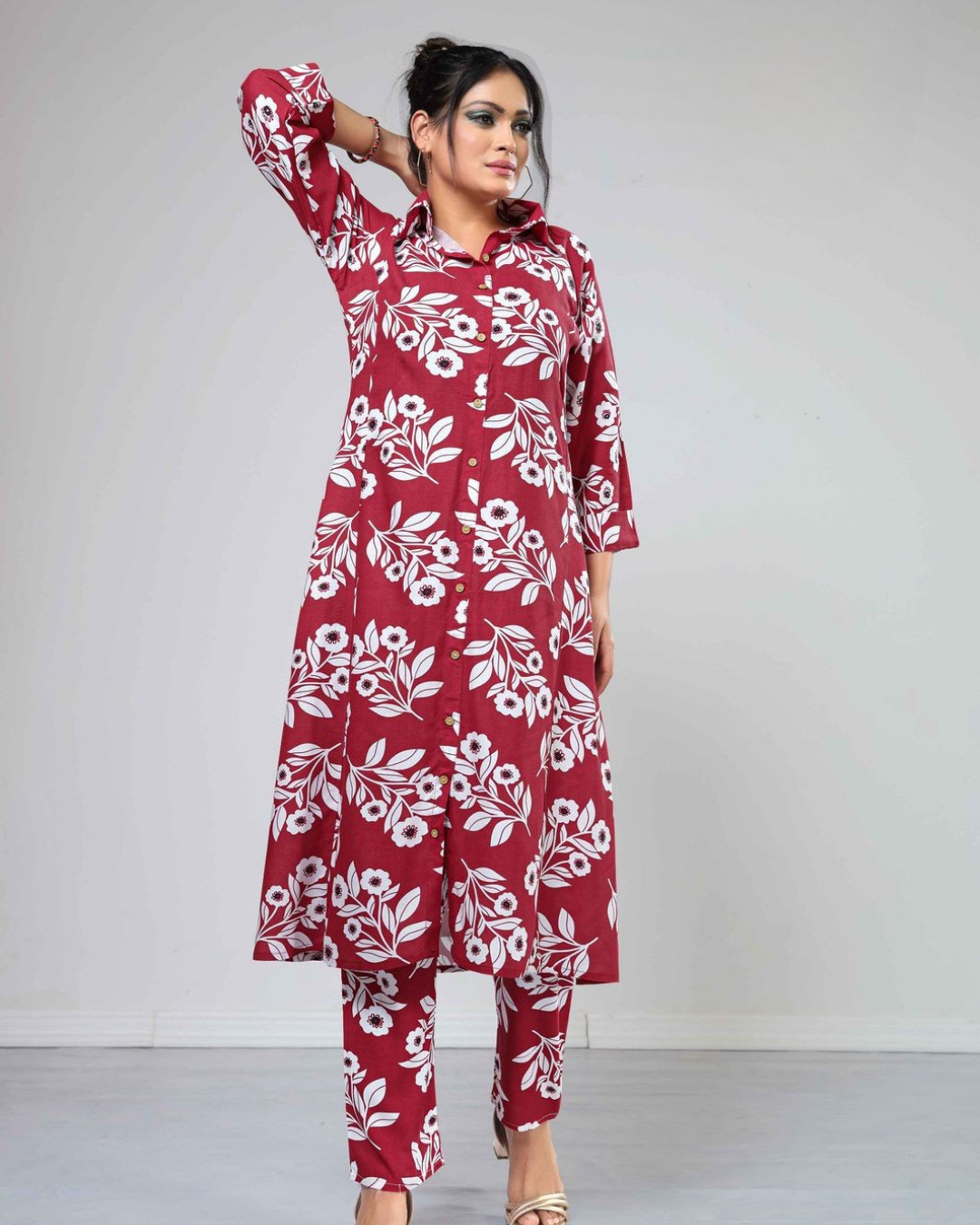 🌸 Premium Co-ord Set – Top & Bottom 🌸