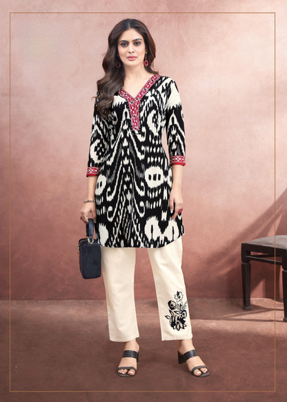 Viola Bloom Printed Kurta Set
