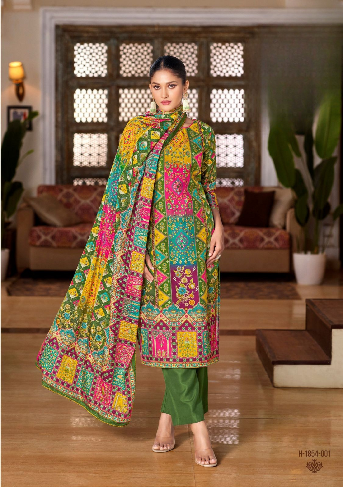 Elegant Maslin Digital Print Suit with Aari Mirror Work