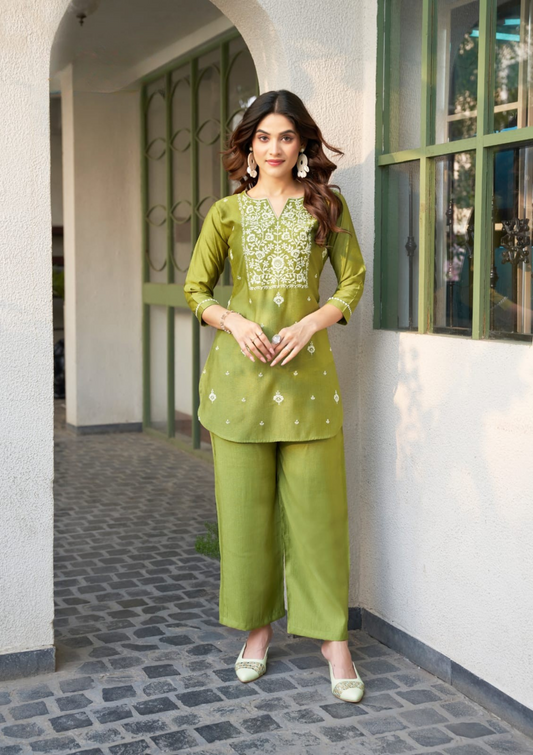 Fancy Co-ord Set – Luxurious & Elegant