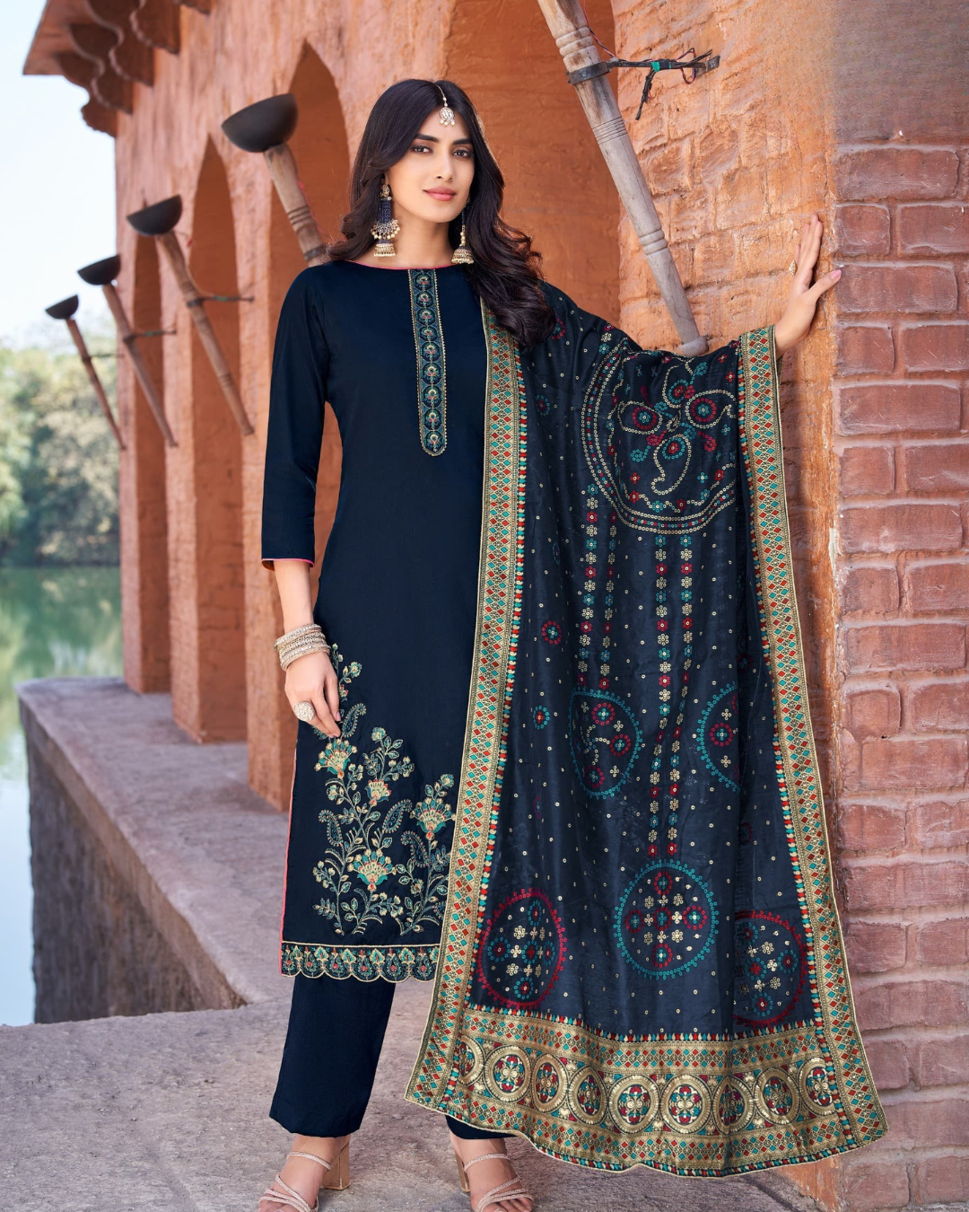 New Launch – GLOSSY TOUCH-4 Designer Suits