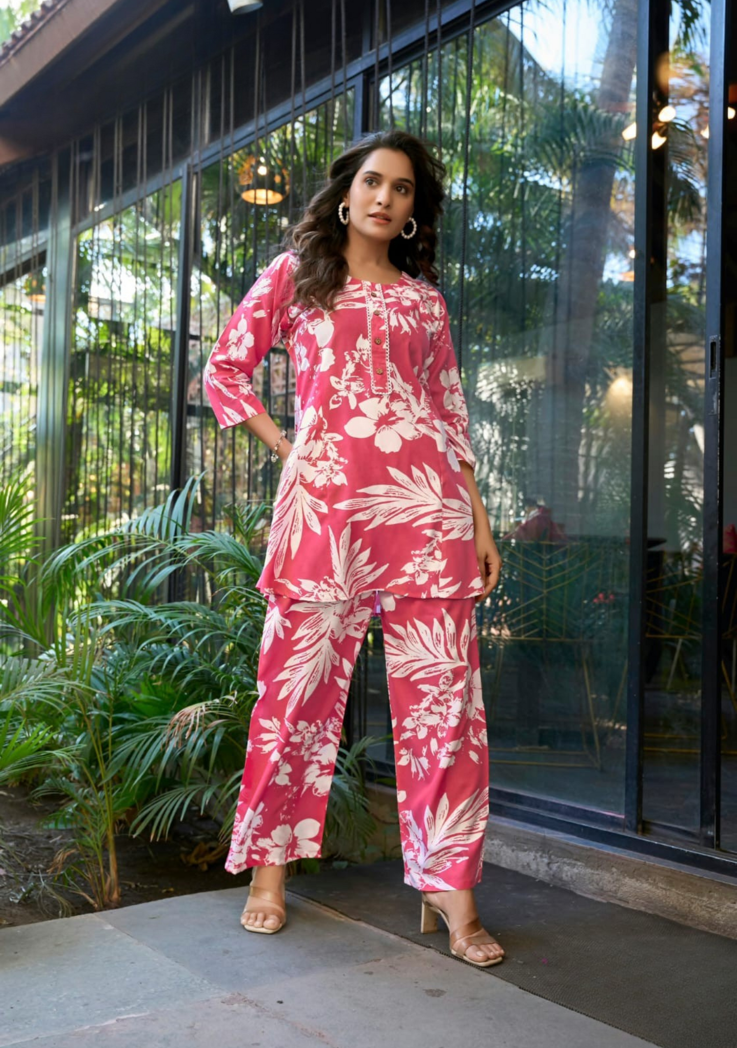 TIPS & TOPS Presents – VIONA Vol 02