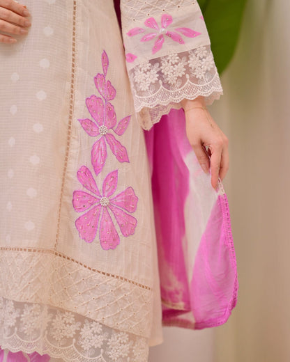 Noor Embroidered Lawn Suit – Peach Blossom