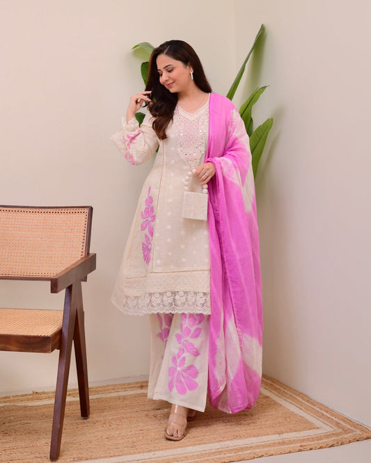 Noor Embroidered Lawn Suit – Peach Blossom
